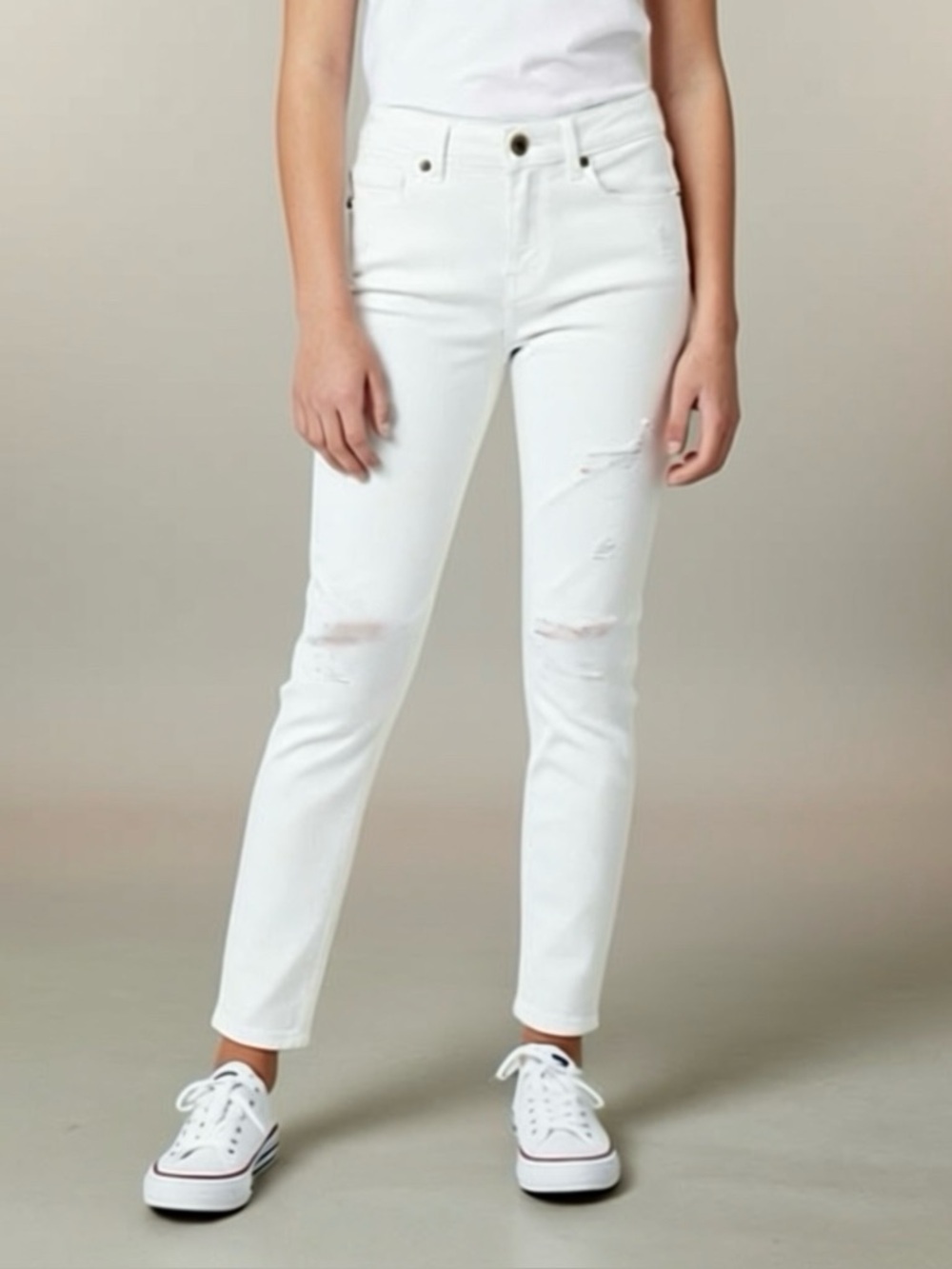 👻 NWOT Pistola White Distressed Jeans~Women’s 27”~Straight-Skinny Fit~Ankle Zip - Picture 4 of 9